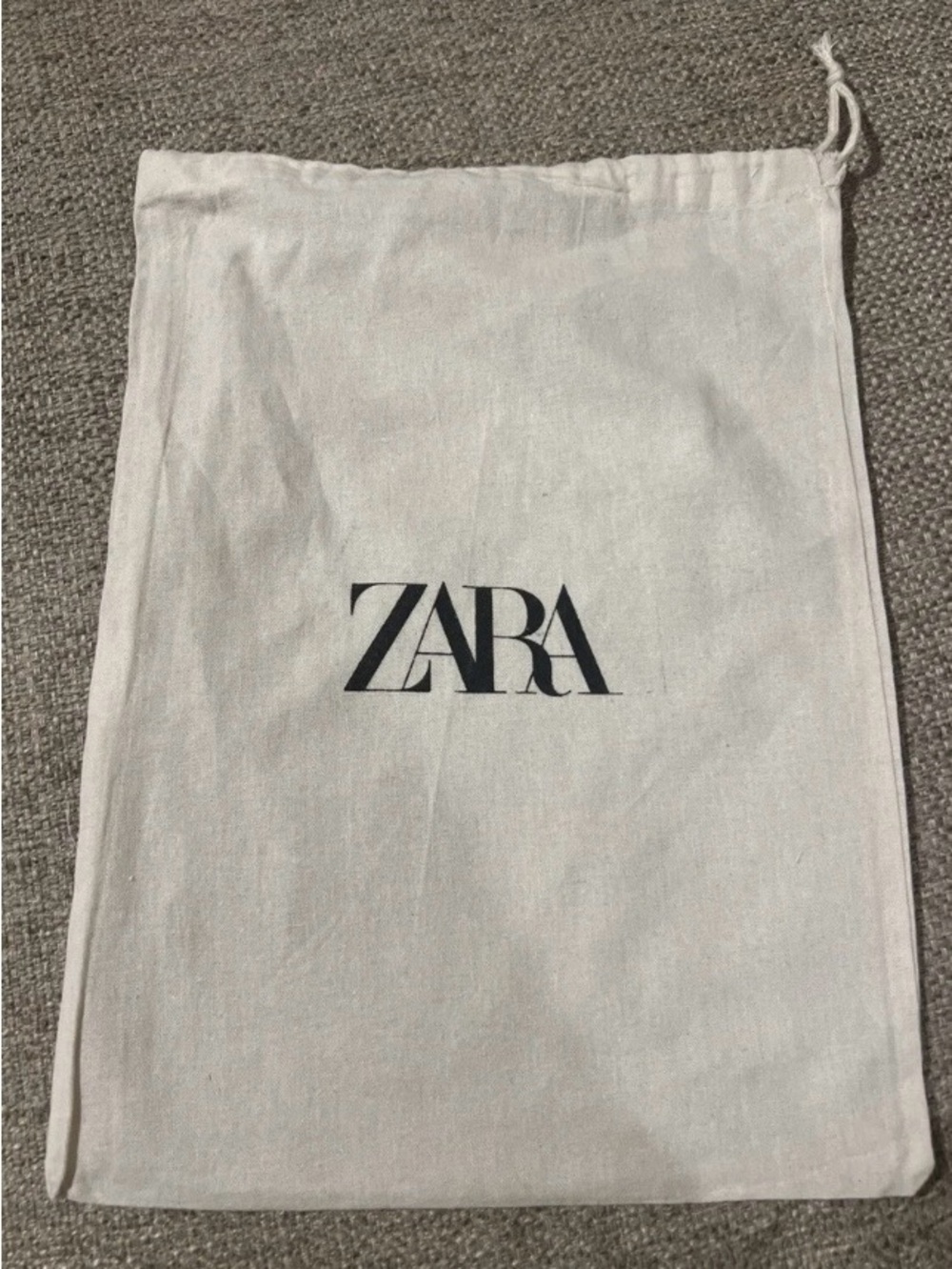 ZARA Canvas Dust Bag - White